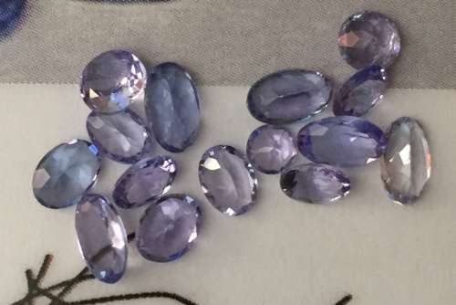 CERTIFIED 5.00cts TANZANITE - OVAL CUT - 20 STONES TOTAL -  Bid per carat 5 carats available