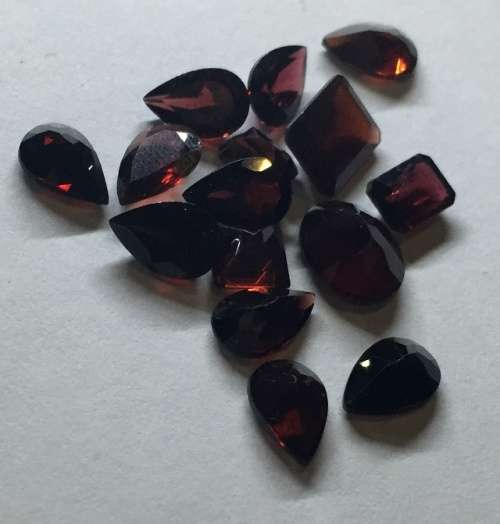 **SALE* 41.620cts NATURAL SPESSARTITE RED GARNET "RED" OVAL CUTS MIXED SIZES - PRICE PER CARAT = 1ct