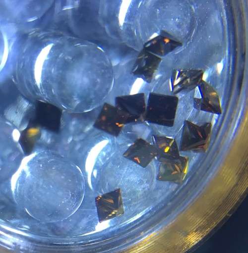 0.750cts COGNAC GOLDEN BROWN DIAMONDS * PRINCESS CUT ** 2mm - COLOR CHANGING DIAMONDS 15 PCS IN SET