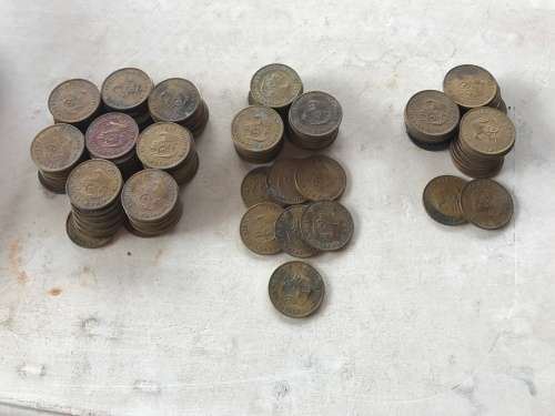 BULK 1.4kg 1961-1964 RSA 1 CENT COINS - SOME NEW/UNC / AU / USED & TONED - 1 BID for all 149 AVAIL.