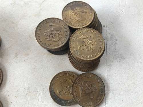 BULK 1.4kg 1961-1964 RSA 1 CENT COINS - SOME NEW/UNC / AU / USED & TONED - 1 BID for all 149 AVAIL.