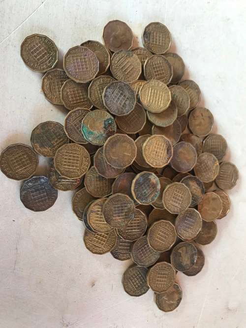BULK 1.79kg -1937 to 1967 BRITISH THREE PENCE COINS- UNC / AU / USED & TONED - 1 BID for all 1.79 KG