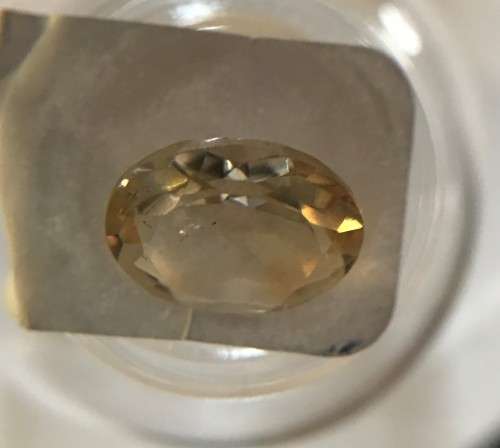 COLLECTORS 3.345cts - LIGHT YELLOW - SAPPHIRE - OVAL CUT - PERFECT CUT & SHINE