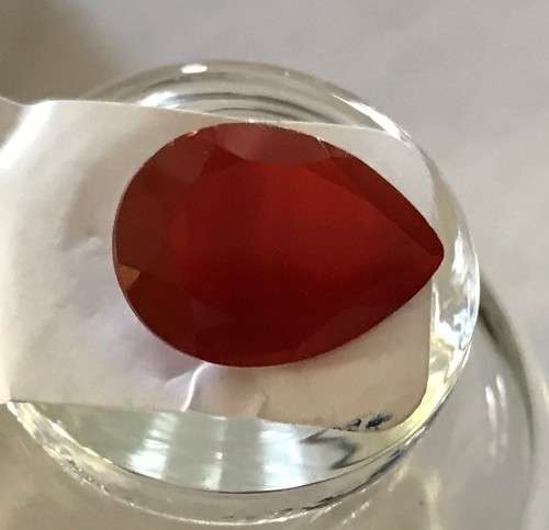 RARE - 4.055cts VVS1 - RED OPAL - BRILLIANT CUT *PEAR* STONE - STUNNING LUSTRE GEMSTONE - RARE !!