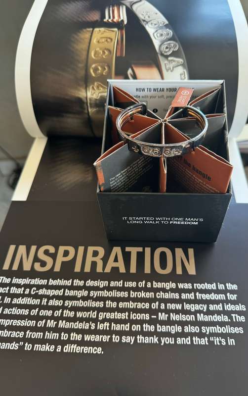 MANDELA 46664 BANGLE - PURE SILVER - 40gr - SIZE SMALL + LIMITED EDITION BOOK & 2/5/2014 SERIAL