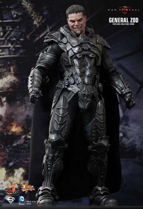 HOT TOYS 1/6 COLLECTIBLE SUPER MAN MAN OF STEEL AND GENERAL ZOD.
