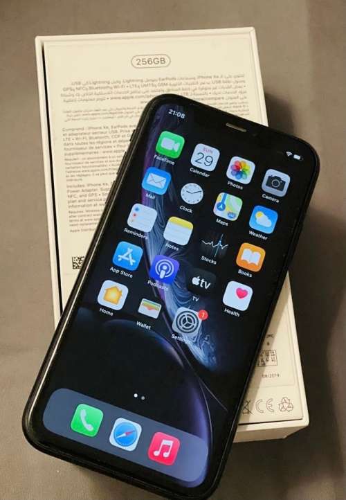 256GB Iphone 10 XR - Hardly used, excellent condition comes with all original accessories and box