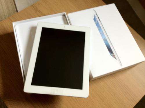 ** Apple iPad 3rd Gen (A1430) 16GB WIFi+3G **