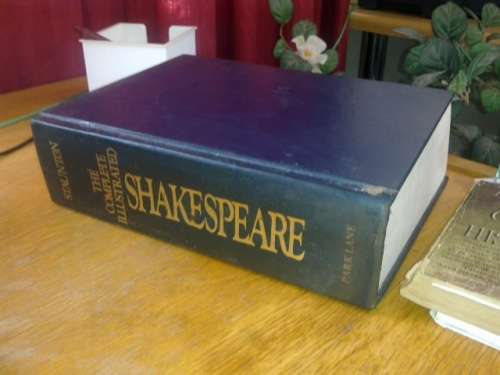 The Complete Illustrated Shakespeare  - Staunton