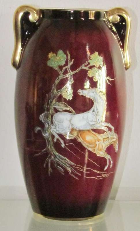 CROWN DEVON FIELDINGS PEGASUS VASE=HORSES=Rich deep red/black Lustreware=ENGLAND=Make an offer?