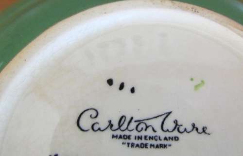 CARLTON WARE VERT ROYALE green BOWL=CARLTONWARE=Art Deco=1940+=Spiderweb=Butterflies=Flowers.