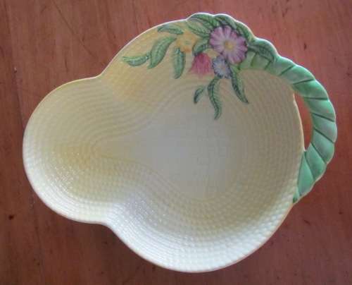 CARLTON WARE CARLTONWARE YELLOW BASKET ROPE WEAVE BOWL Flowers and Rope Handle FOXGLOVE FLORAL.