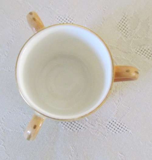 Royal Worcester TYG3-handled cup BLUSH IVORY / APRICOT MINIATURE ENGLAND FLOWER DECORATION 1904.