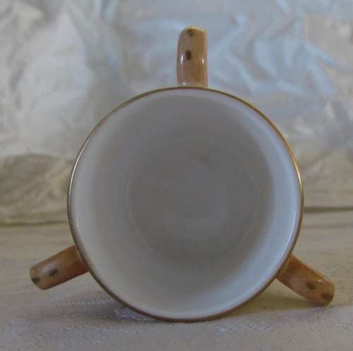 Royal Worcester TYG3-handled cup BLUSH IVORY / APRICOT MINIATURE ENGLAND FLOWER DECORATION 1904.