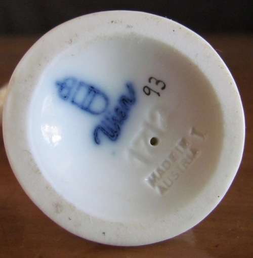RARE WIEN Augarten AUSTRIA=White Porcelain Mouse=Designed by Professor Robert Ullman=1935!!!!!!