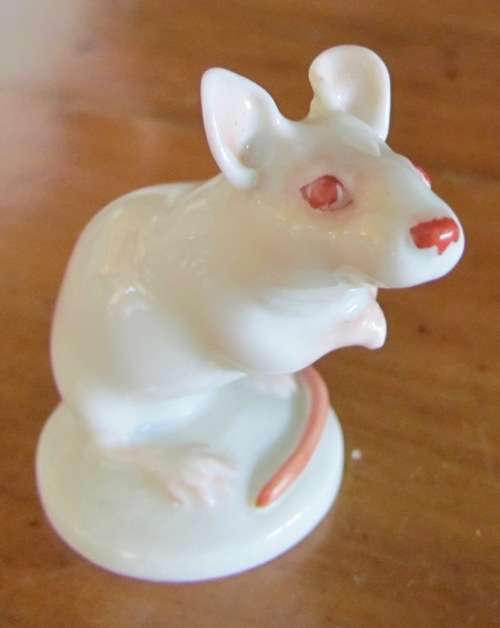 RARE WIEN Augarten AUSTRIA=White Porcelain Mouse=Designed by Professor Robert Ullman=1935!!!!!!