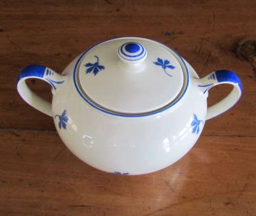Schönwald PORCELAIN EAMAG BAVARIA GERMANY TEA SET 6 TRIOS TEAPOT MILK SUGAR CAKE 1927 BLUE and WHITE