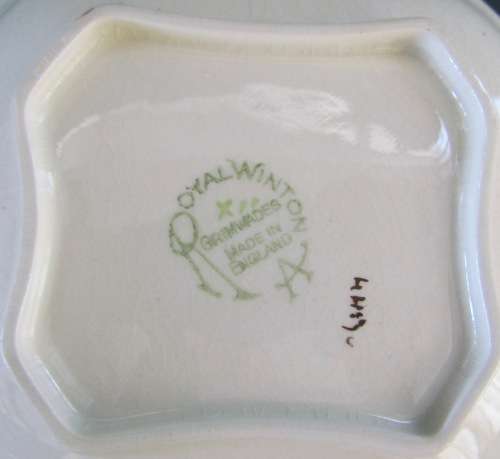 Royal Winton Grimwades Chintz NUTDISH=SNACK TRAY=HANDLES=ENGLAND=1945-1951=Floral!!