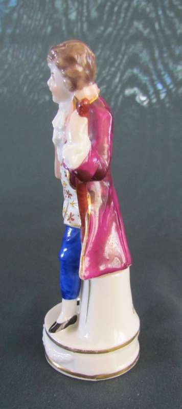 CHELSEA PORCELAIN FACTORY=FIGURINE=Gold Anchor Mark=Chelsea period 1756-59=MAN WITH TOPHAT & TAILS