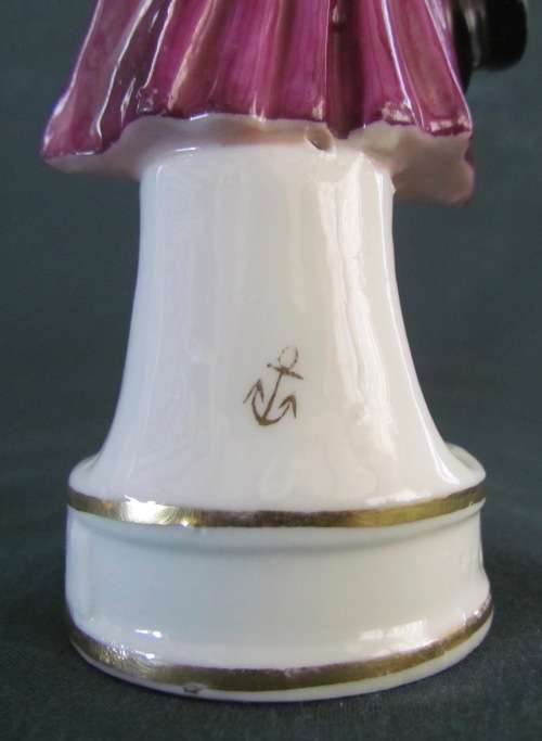 CHELSEA PORCELAIN FACTORY=FIGURINE=Gold Anchor Mark=Chelsea period 1756-59=MAN WITH TOPHAT & TAILS