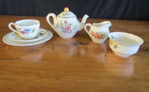 COPELAND SPODE Spring Time England TEA for 1 SET small Teapot 1 Trio Milk Sugar FLOWERS!!!