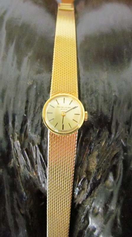 FAVRE LEUBA 18ct Gold Ladies Wristwatch=Geneve=SWISS made=Case No. 072042 7=18K.