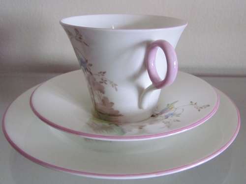 SHELLEY WILD FLOWERS Trio `IDEAL CHINA` WR076 Pink Rims Unusual and Beautiful!!!!!