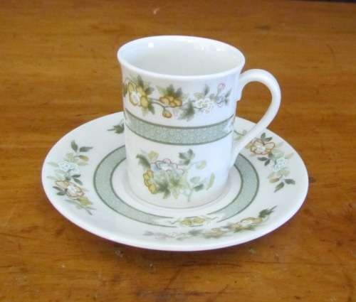 ROYAL DOULTON=TONKIN=Coffee Set=16 PIECES=1974=6 Demitasse Cups + Saucers=MILK=OPEN SUGAR=Expresso.