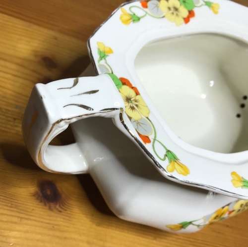 TEAPOT=ALFRED MEAKIN=ENGLAND=HARMONY=Nasturtiums=Flowers=Scarce teapot!!!