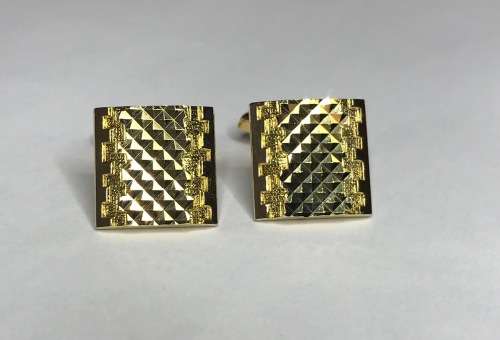 CUFF LINKS CUFFLINKS Rectangular GOLD in colour GREAT CONDITION! STUNNING DESIGN!!!