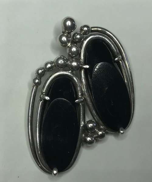 STERLING SILVER PENDANT WITH ONYX OR PETRIFIED WOOD HANDMADE DIFFERENT UNUSUAL DESIGN!!!
