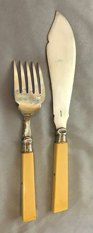 FISH SERVERS SET Sterling Silver Collars EPNS PLASTIC/BONE HANDLES 1895/6 SHEFFIELD ENGLAND BEATSON.