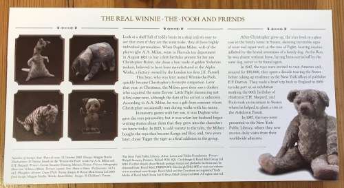 ROYAL MAIL UMM PRESENTATION PACK WINNIE THE POOH MINIATURE SHEET 2010 A.A. MILNE.