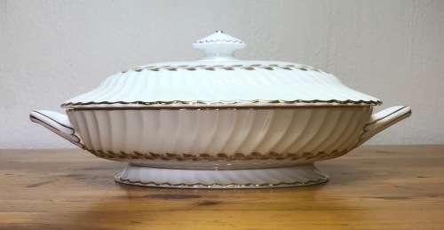 MINTON TUREEN and LID GOLD CHEVIOT PATTERN RARE MAGNIFICENT PERFECT CONDITION.