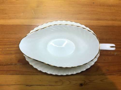 MINTON GRAVY BOAT and SAUCER GOLD CHEVIOT PATTERN RARE Very good condition.