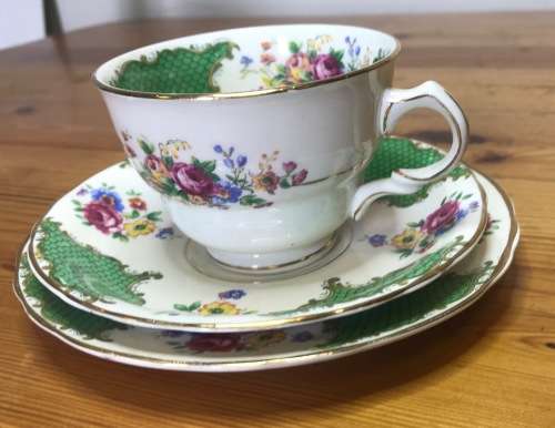 JAMES KENT=TEA TRIO'S x 6="SANDRINGHAM" PATTERN 3018=LONGTON=STAFFORDSHIRE=1950's=England=Scarce!!!