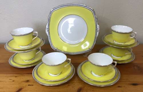 YELLOW ROYAL ALBERT 1927-1935 4510 T.C.W. 6 x TRIO`s CAKE PLATE THOMAS CLARKE WILD SCARCE COLOURFUL!