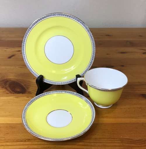 YELLOW ROYAL ALBERT 1927-1935 4510 T.C.W. 6 x TRIO`s CAKE PLATE THOMAS CLARKE WILD SCARCE COLOURFUL!