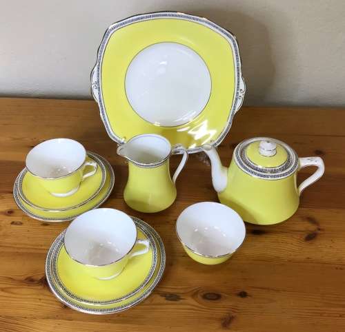YELLOW ROYAL ALBERT 1917-1925 4510 T.C.W. TEA for 2 TEAPOT 2 TRIOS MILK SUGAR CAKE PLATE THOMAS WILD