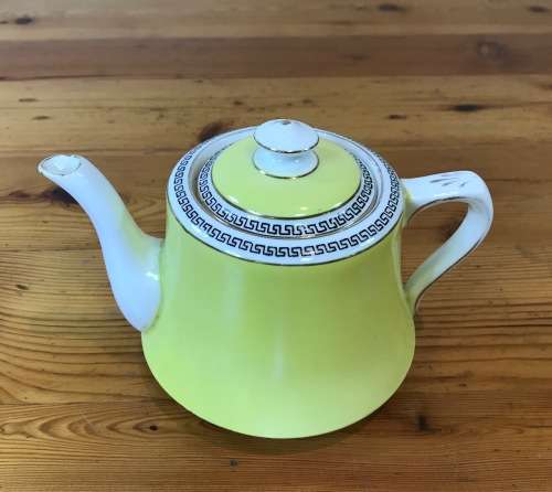 YELLOW ROYAL ALBERT 1917-1925 4510 T.C.W. TEA for 2 TEAPOT 2 TRIOS MILK SUGAR CAKE PLATE THOMAS WILD