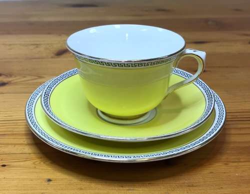 YELLOW ROYAL ALBERT 1917-1925 4510 T.C.W. TEA for 2 TEAPOT 2 TRIOS MILK SUGAR CAKE PLATE THOMAS WILD