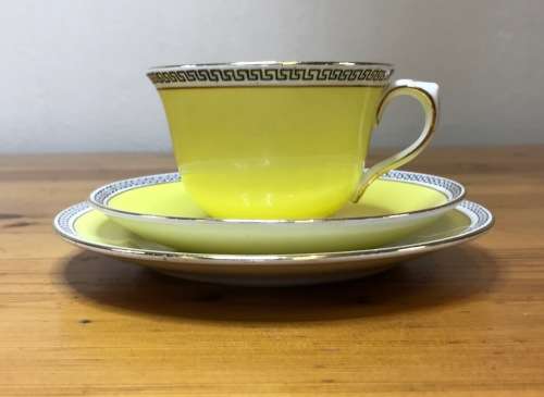 YELLOW ROYAL ALBERT 1917-1925 4510 T.C.W. TEA for 2 TEAPOT 2 TRIOS MILK SUGAR CAKE PLATE THOMAS WILD