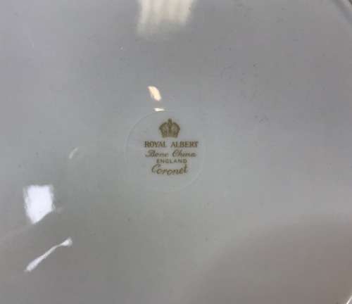 ROYAL ALBERT CORONET CAKE PLATE=1967 to 1979=STUNNING!!!!