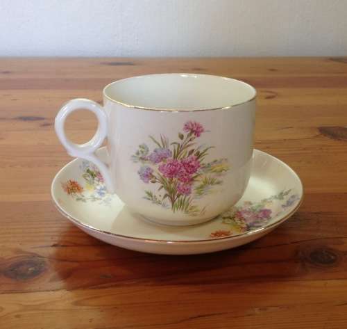 Royal Winton Grimwades GIANT CUP and SAUCER ENGLAND 1938 Floral FLOWERS!! COFFEE!! TEA!!