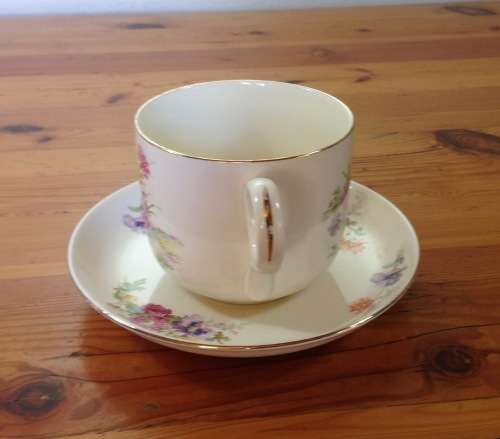 Royal Winton Grimwades GIANT CUP and SAUCER ENGLAND 1938 Floral FLOWERS!! COFFEE!! TEA!!