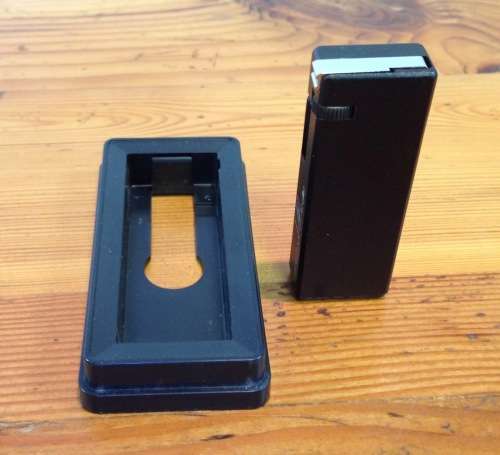 LIGHTER=SEYFFER SEDE=PLASTIC BOX=BLACK=CIGARETTE=CIGAR=SMOKING.