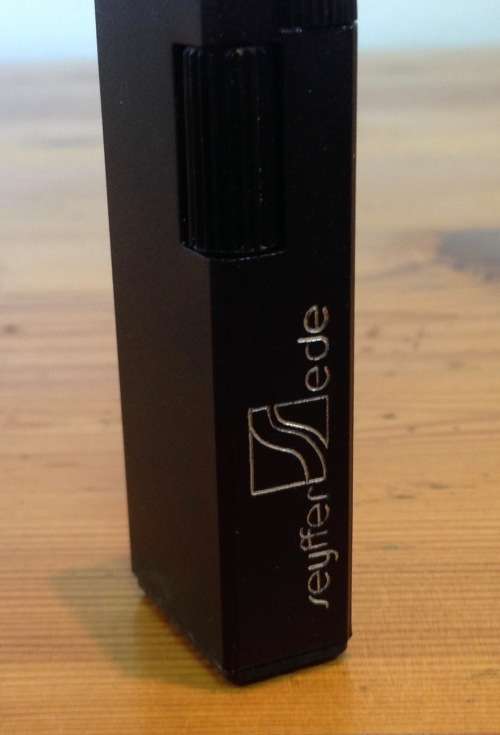 LIGHTER=SEYFFER SEDE=PLASTIC BOX=BLACK=CIGARETTE=CIGAR=SMOKING.