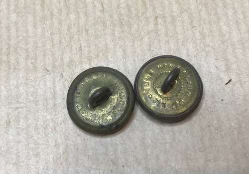 ROYAL AIRFORCE KING`s CROWN 2 x Military Brass Uniform Buttons 16mm diameter 1 Red ENGLAND