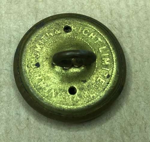 ROYAL AIRFORCE KING`s CROWN 5 x Military Brass Uniform Buttons 25mm diameter ENGLAND GREAT BRITAIN.