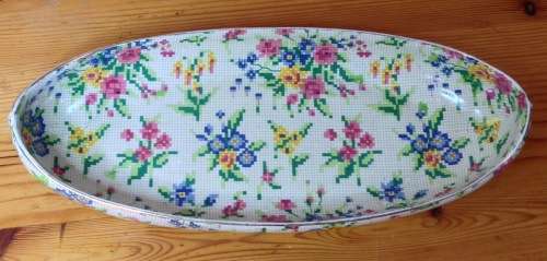 ROYAL WINTON BOAT SHAPED BOWL DISH QUEEN ANNE PATTERN ENGLAND 280mm long TAPESTRY STYLE 2445